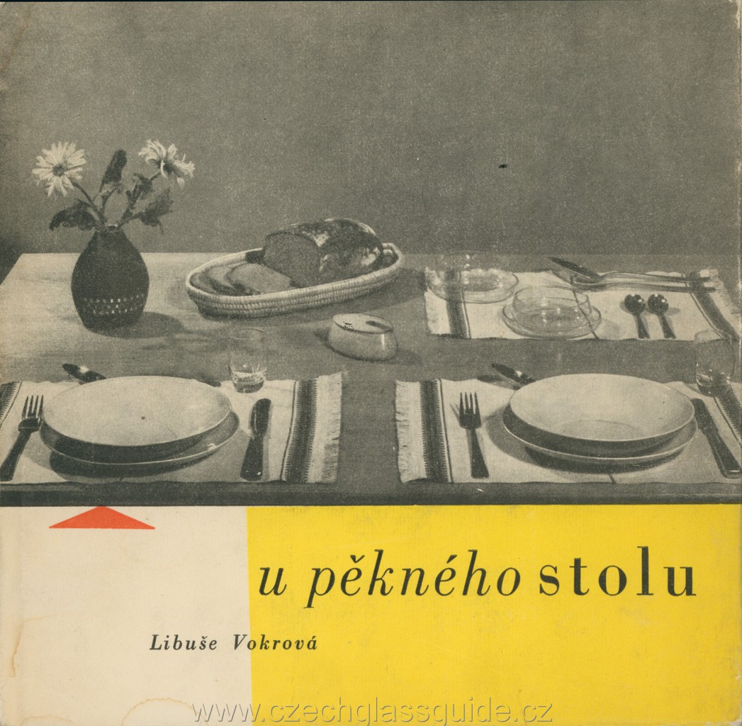 U pěkného stolu 1960