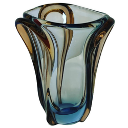 E. Beránek - 5573, Vase