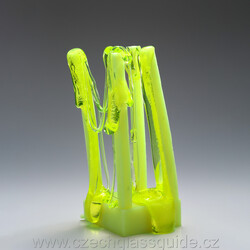 V. Řezáč: glass sculpture