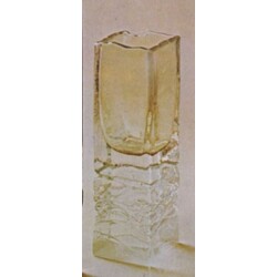 P. Hora - 8621/24, Vase