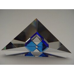 J. Frydrych - Sculpture: Kostka v trojuhelniku