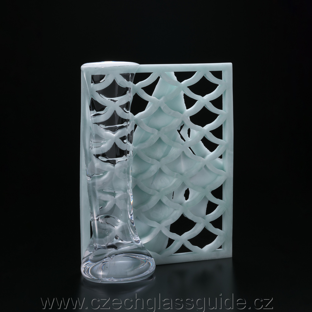 V. Řezáč: glass sculpture 