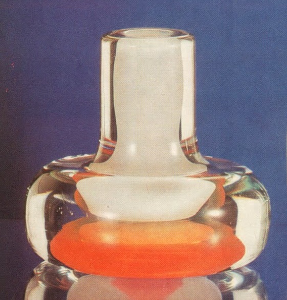 S. Libenský -  Symposium 1977, Vase