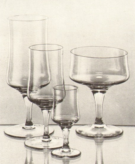 Lednické Rovne - 1252, Glasses