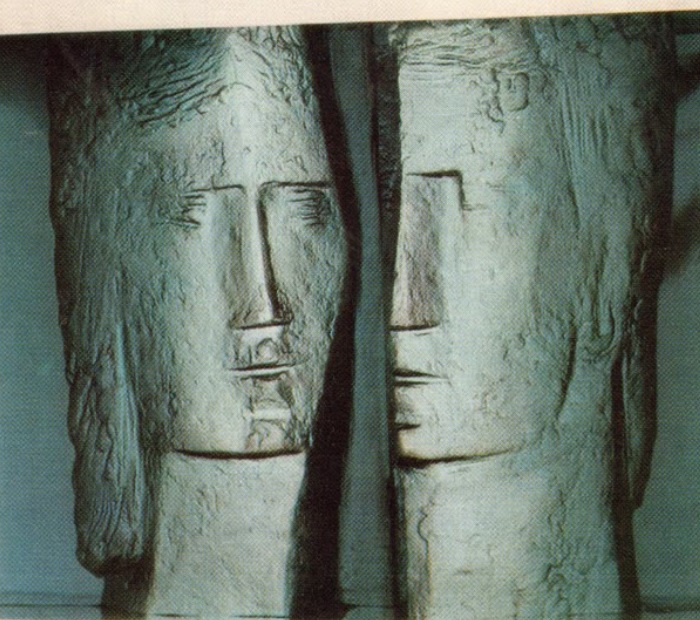 J. Černý - Dvě hlavy, sculpture